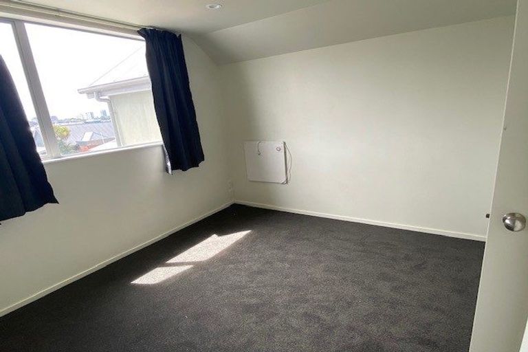 Photo of property in 53 Fairfield Avenue, Addington, Christchurch, 8024