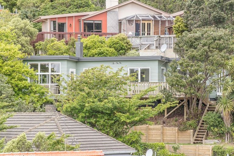 Photo of property in 4 Cardrona Way, Karori, Wellington, 6012