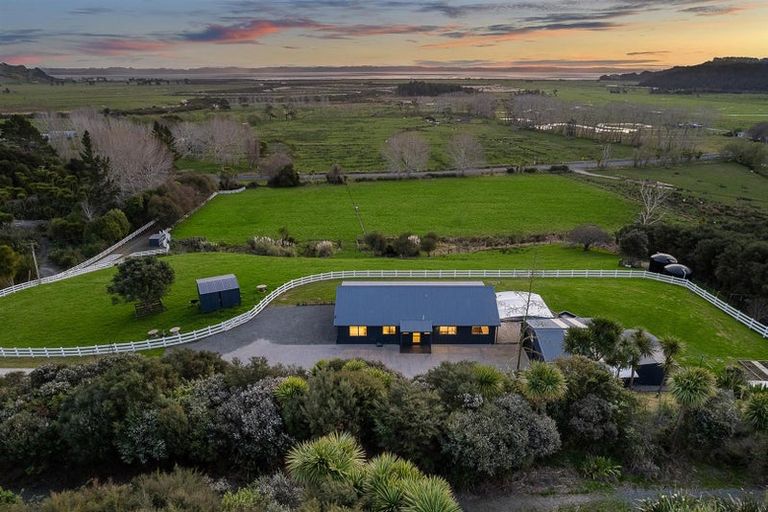 Photo of property in 2708 Kaipara Coast Highway, Glorit, Warkworth, 0984
