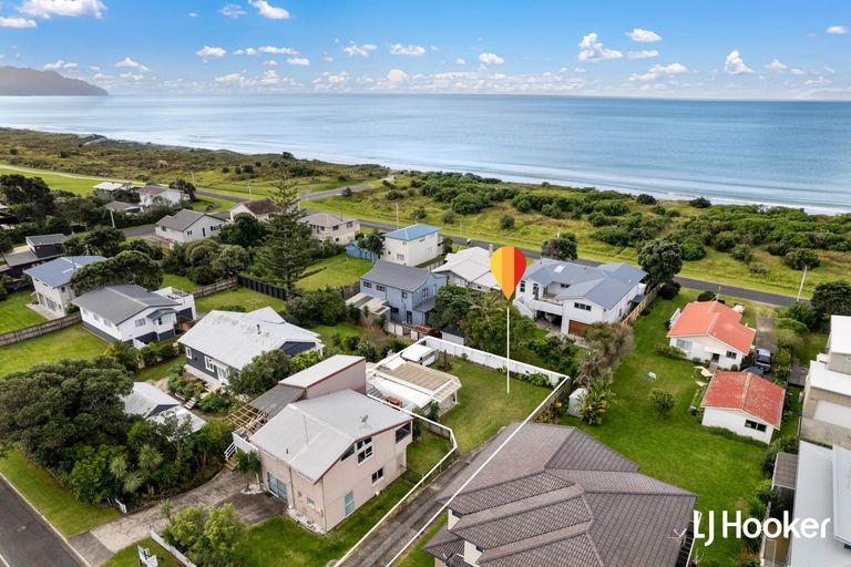Photo of property in 183a Seaforth Road, Waihi Beach, 3611