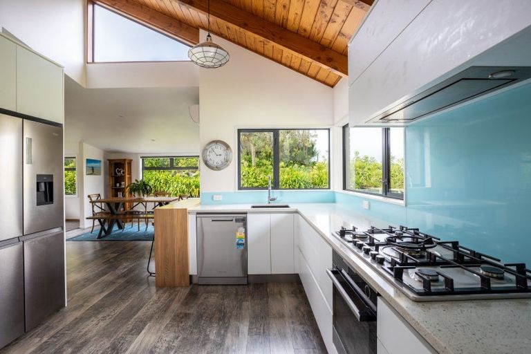 Photo of property in 42 Ridgewood Drive, Ridgewood, New Plymouth, 4371