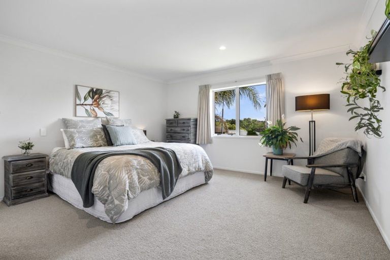 Photo of property in 35 Danny Place, Pyes Pa, Tauranga, 3112