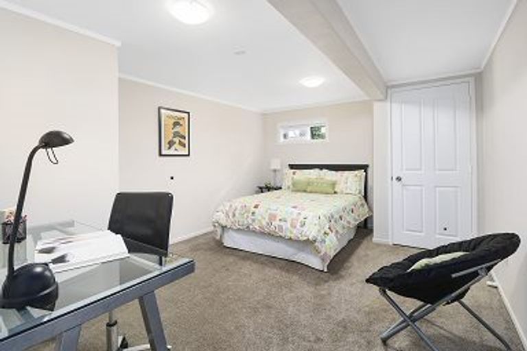 Photo of property in 5 Bloomfield Place, Epsom, Auckland, 1023