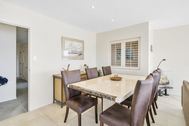 Photo of property in 2/37 Takutai Avenue, Half Moon Bay, Auckland, 2012