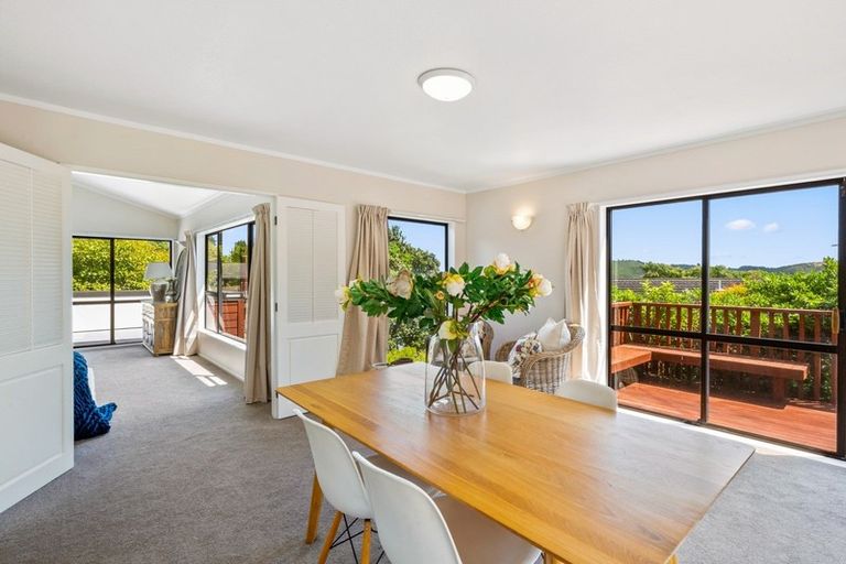 Photo of property in 13 Kinnel Grove, Papakowhai, Porirua, 5024