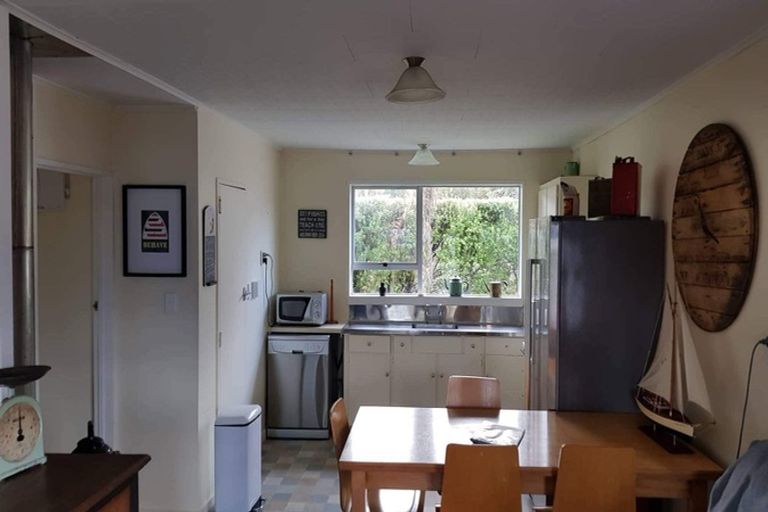 Photo of property in 23 Koe Street, Moana, 7872