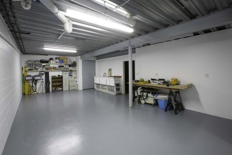 Photo of property in 15 Fillis Street, New Plymouth, 4310