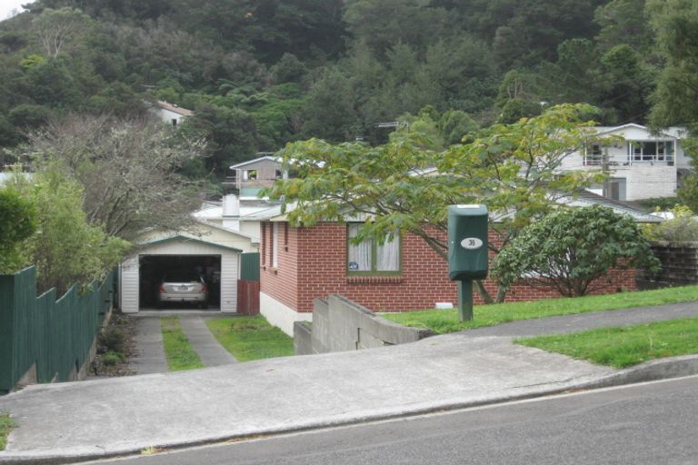 Photo of property in 36 Lowry Crescent, Stokes Valley, Lower Hutt, 5019