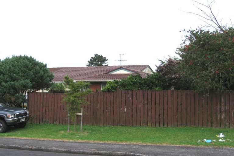 Photo of property in 2/2 Tabitha Crescent, Henderson, Auckland, 0612
