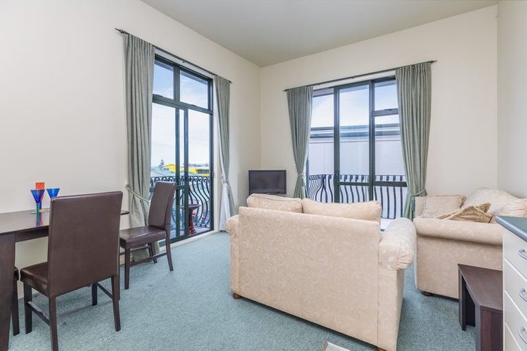 Photo of property in 3a/30 Randolph Street, Eden Terrace, Auckland, 1010