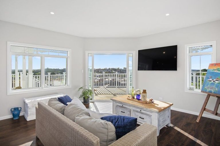 Photo of property in 56 Lisle Farm Drive, Pukekohe, 2120