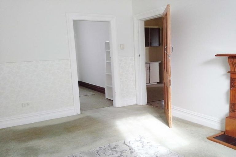 Photo of property in 8 Cutfield Road, New Plymouth, 4310