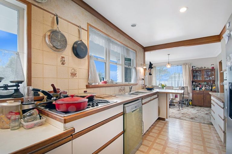 Photo of property in 85 Don Buck Road, Massey, Auckland, 0614