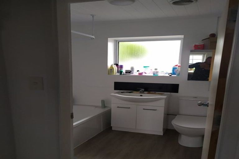 Photo of property in 16 Milford Avenue, Calton Hill, Dunedin, 9012