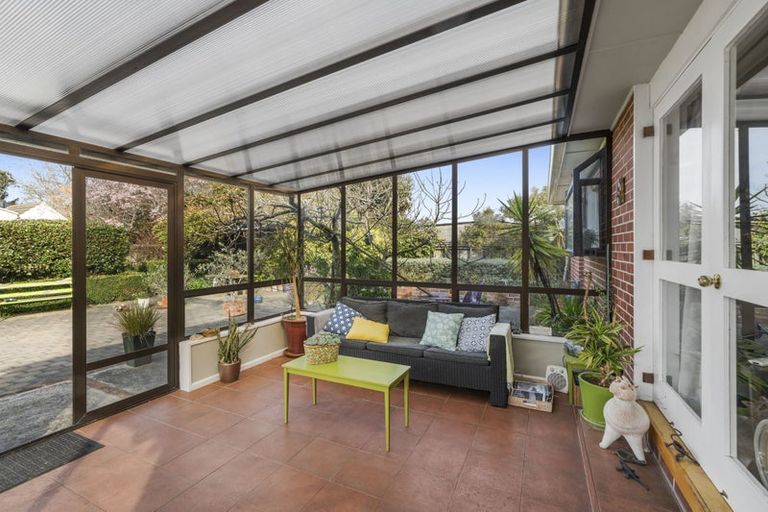 Photo of property in 24 Hounslow Street, Ilam, Christchurch, 8041