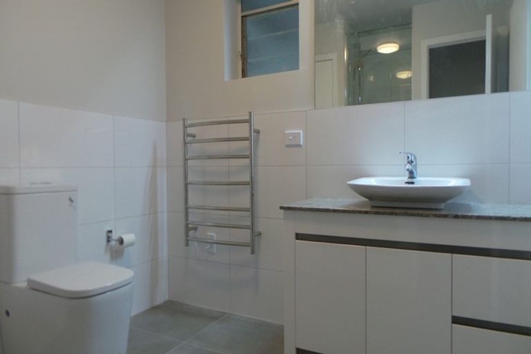 Photo of property in 17/83 Lake Road, Devonport, Auckland, 0622