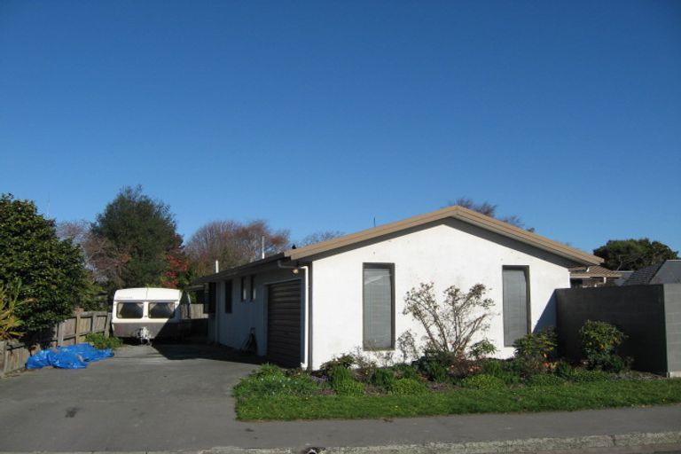 Photo of property in 12a Belfast Road, Belfast, Christchurch, 8051