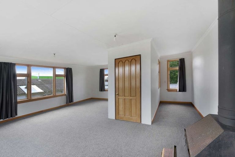 Photo of property in 6 Ontario Street, East Gore, Gore, 9710