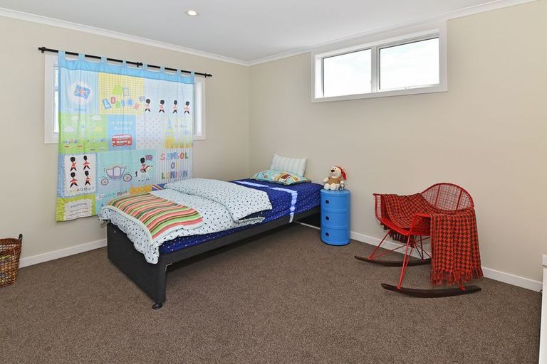 Photo of property in 6 Turua Rise, Karaka, Papakura, 2113