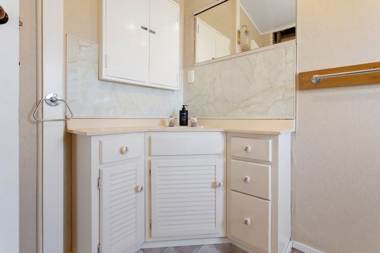 Photo of property in 6 South Highway East, Whitianga, 3510