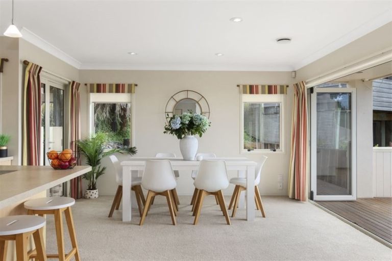 Photo of property in 118a Fourth Avenue, Tauranga, 3110