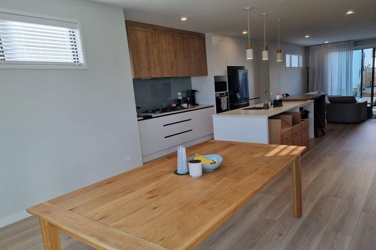 Photo of property in 87 Tarapuka Road, Westgate, Auckland, 0814