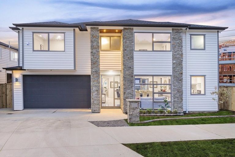 Photo of property in 31 Drumbuoy Drive, Flat Bush, Auckland, 2019