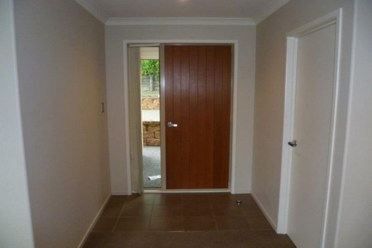 Photo of property in 112 Milton Terrace, Picton, 7220