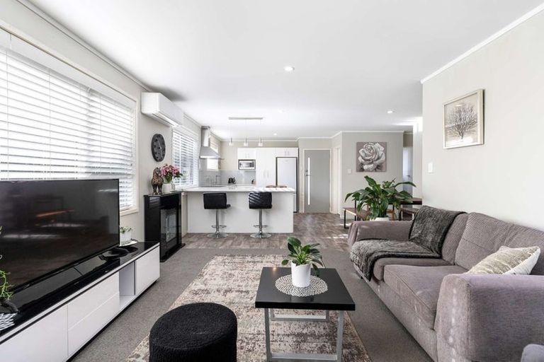 Photo of property in 29 Rewarewa Street, Owhata, Rotorua, 3010