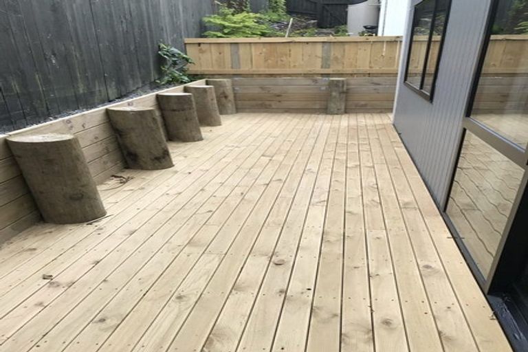 Photo of property in 18b Ranui Terrace, Tawa, Wellington, 5028