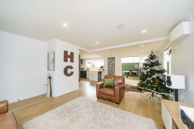 Photo of property in 4 Redwood Grove, Hokowhitu, Palmerston North, 4410