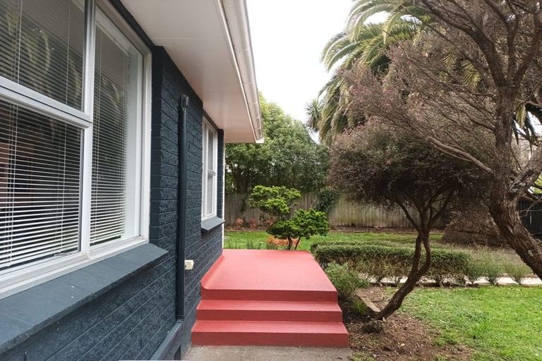 Photo of property in 23 East Street, Greytown, 5712