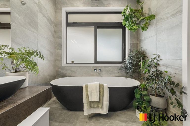 Photo of property in 19 William Andrew Road, Pukekohe, 2120