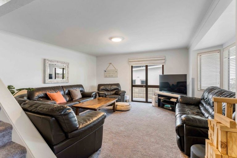 Photo of property in 10 Vista Paku, Pauanui, Hikuai, 3579