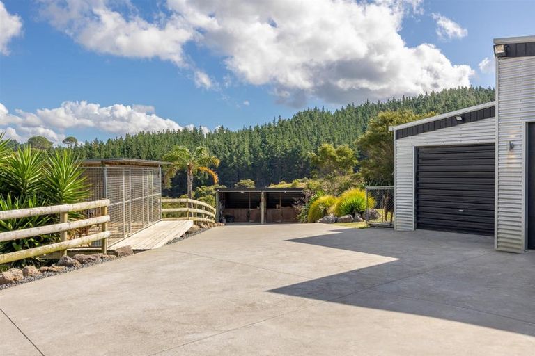 Photo of property in 105 Zanders Road, Helensville, Waimauku, 0882