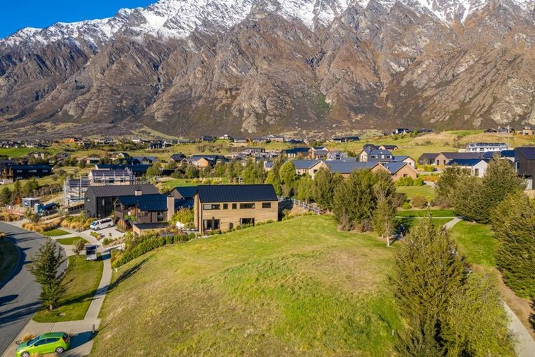 Photo of property in 23 Rannoch Drive, Jacks Point, Queenstown, 9371