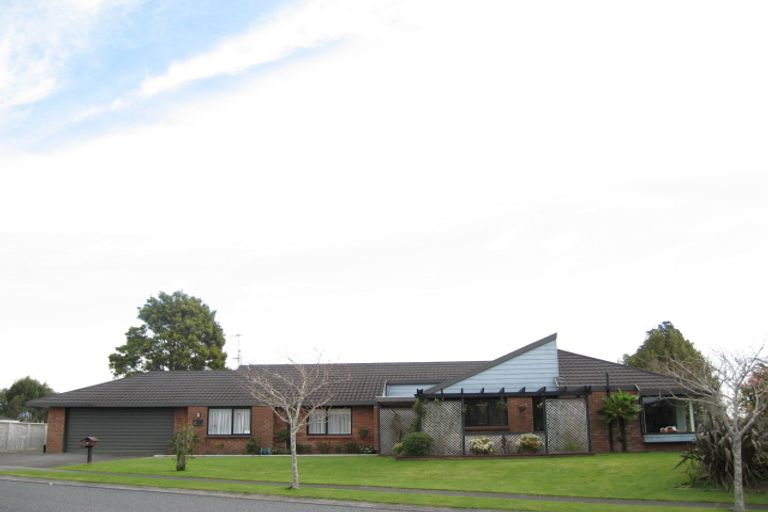 Photo of property in 57 Karina Road, Merrilands, New Plymouth, 4312