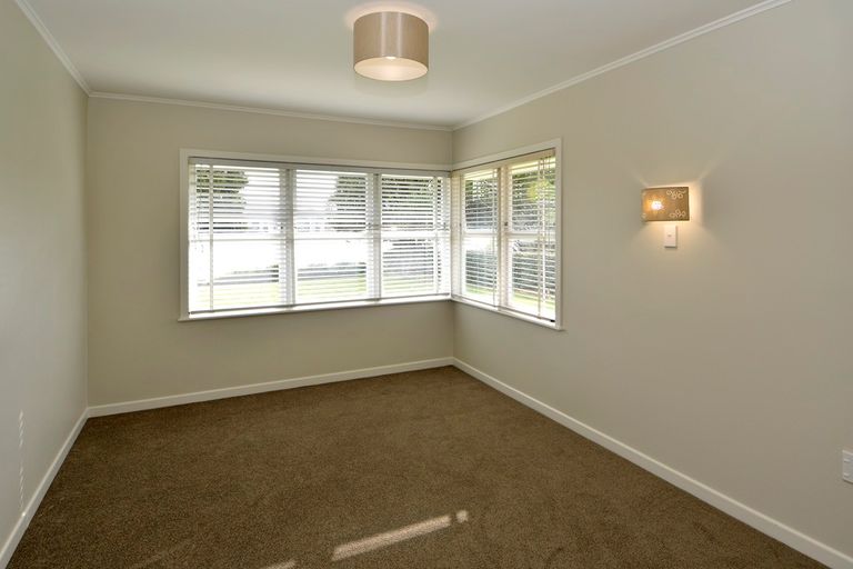 Photo of property in 37 Millen Avenue, Pakuranga, Auckland, 2010