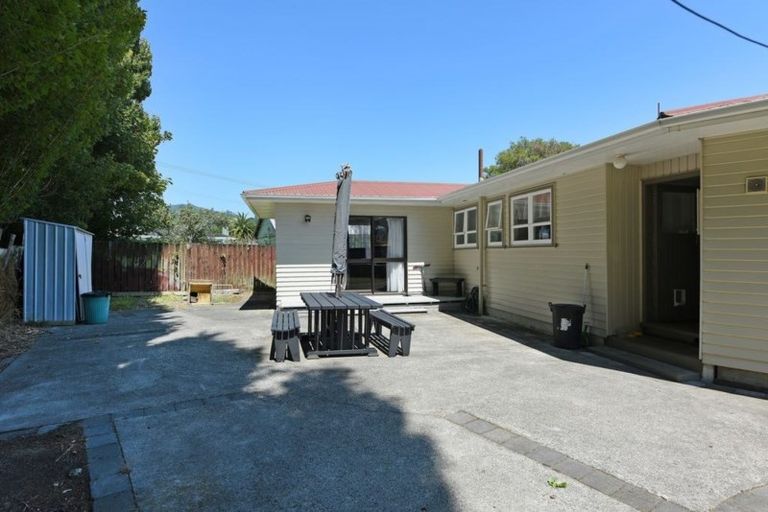 Photo of property in 177a Stokes Valley Road, Stokes Valley, Lower Hutt, 5019