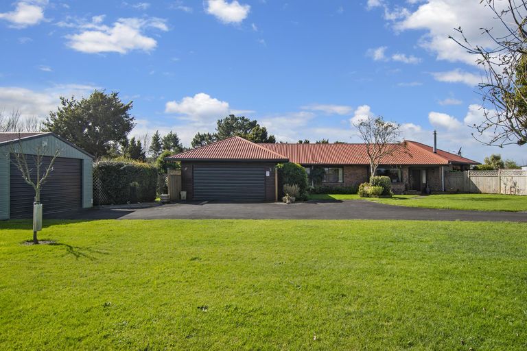 Photo of property in 28 Matarau Road, Matarau, Kamo, 0185