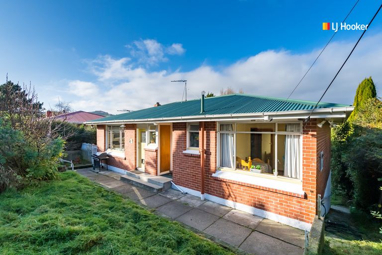 Photo of property in 21 Duckworth Street, Andersons Bay, Dunedin, 9013