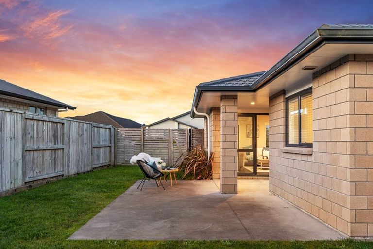 Photo of property in 81 Puhirake Crescent, Pyes Pa, Tauranga, 3112