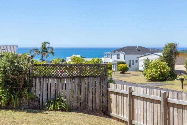 Photo of property in 426 Onemana Drive, Onemana, Whangamata, 3691