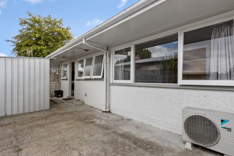 Photo of property in 2/504 Queen Street East, Hastings, 4122