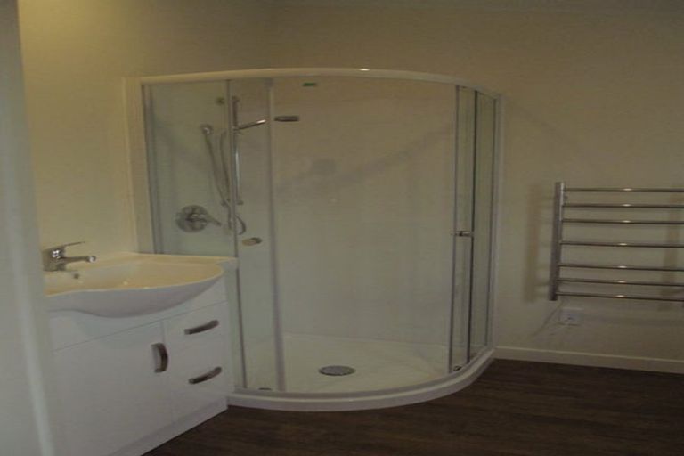 Photo of property in 7 Cardall Street, Newtown, Wellington, 6021