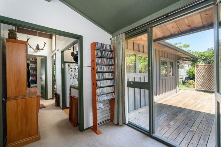 Photo of property in 759 Acacia Bay Road, Acacia Bay, Taupo, 3330