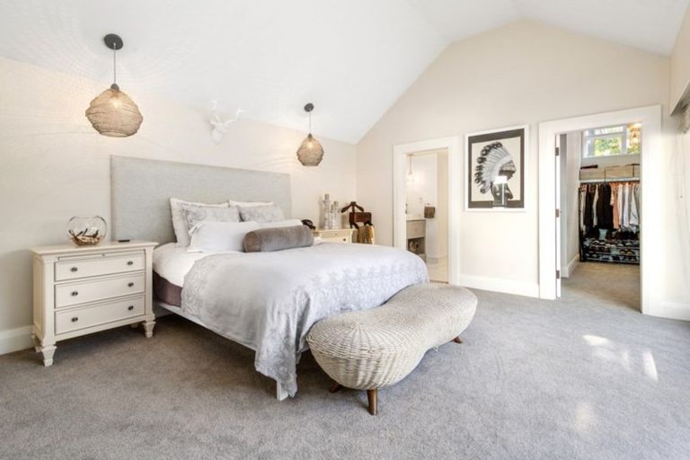 Photo of property in 301 Fergusson Drive, Heretaunga, Upper Hutt, 5018