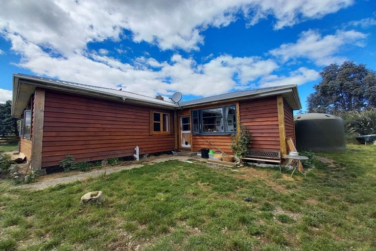 Photo of property in 17 Settlement Road, Papatotara, Tuatapere, 9691