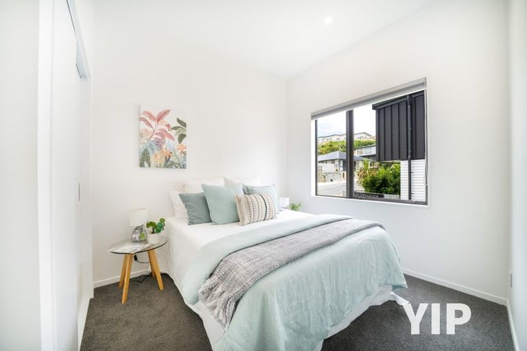 Photo of property in 1/62 Spenmoor Street, Newlands, Wellington, 6037