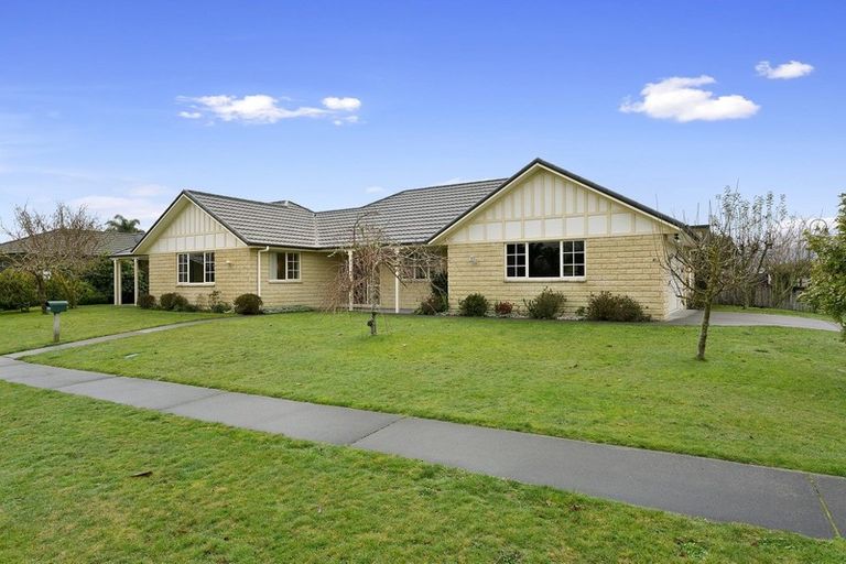 Photo of property in 36 Oaklands Drive, Cambridge, 3434